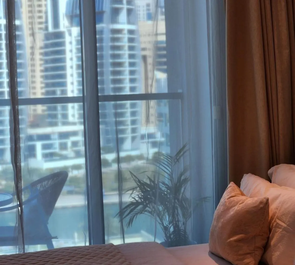 Stunning Marina View Luxury Studio One Dubai 0*,