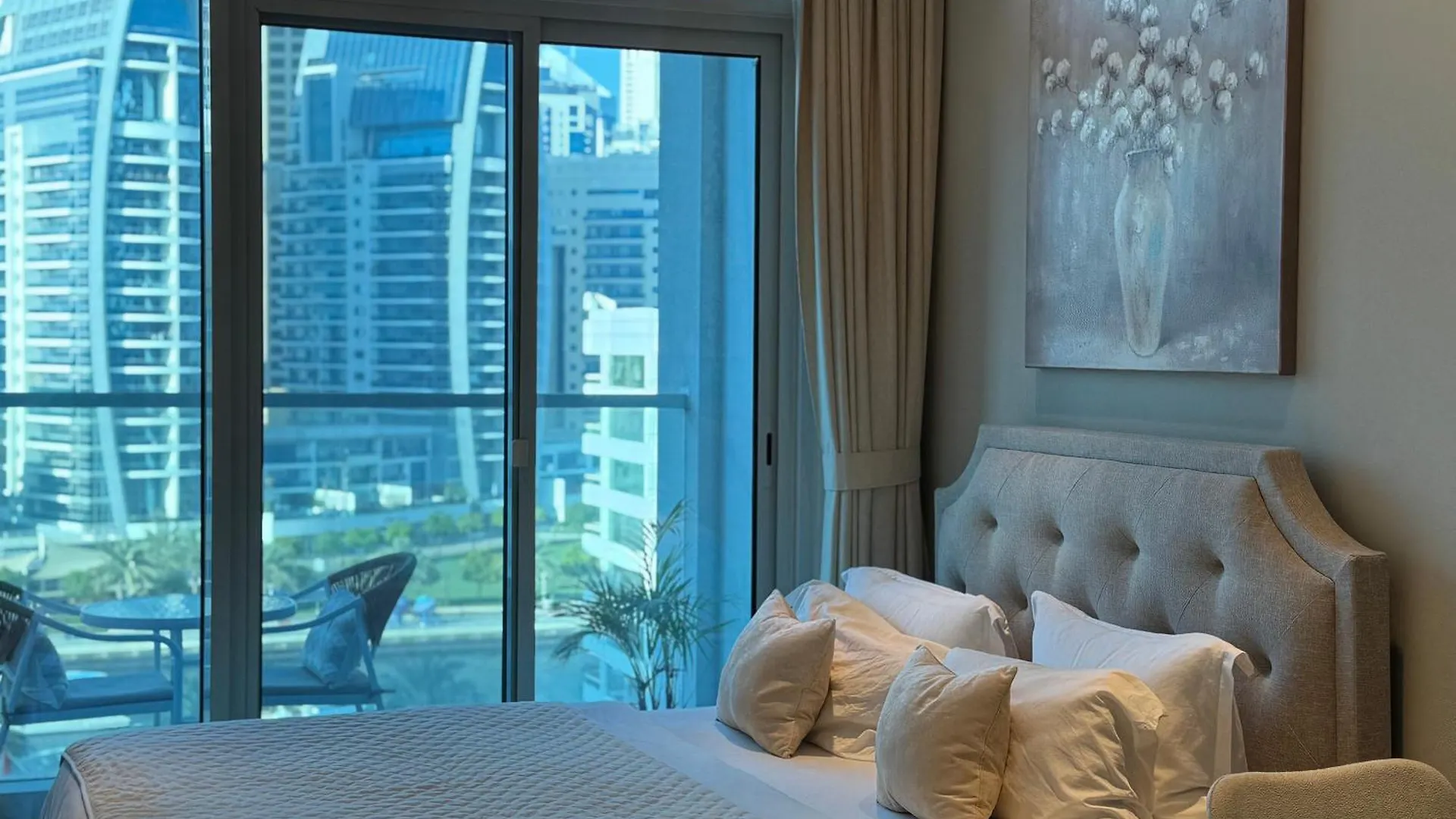Stunning Marina View Luxury Studio One Dubai Guest house