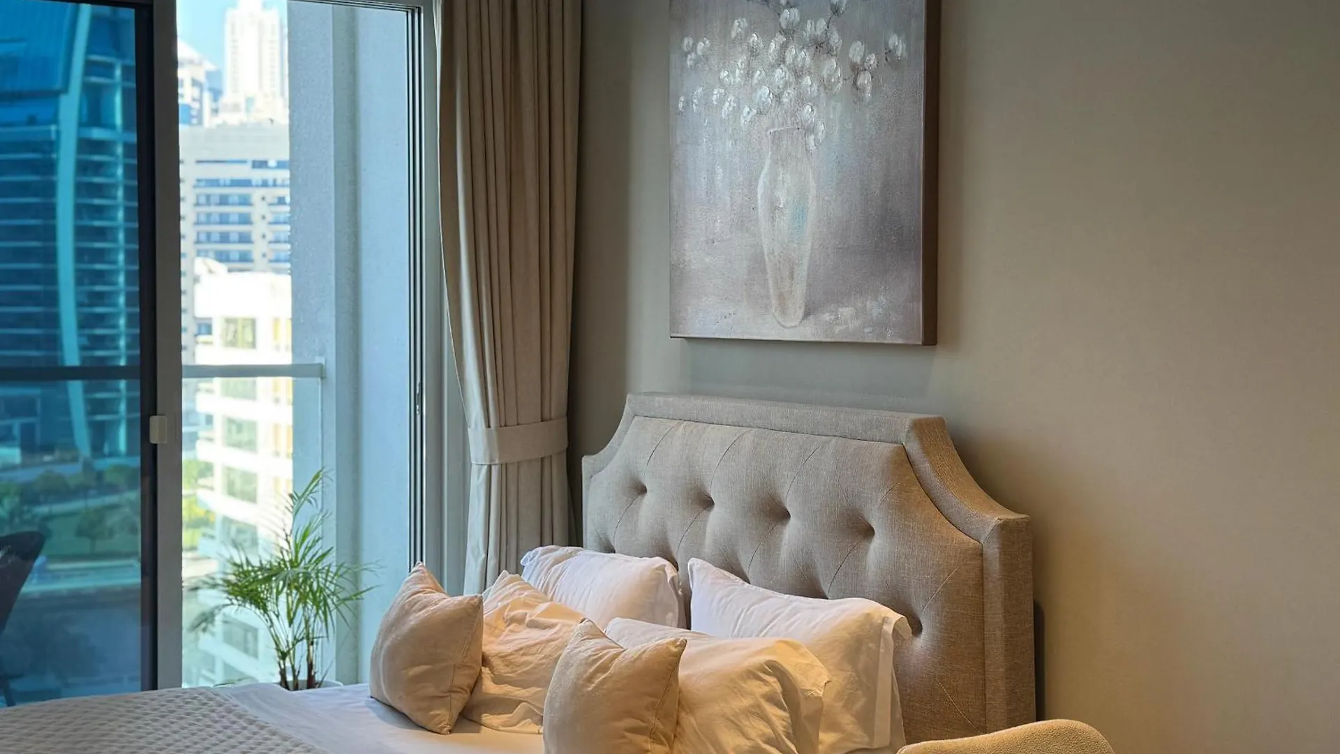 Stunning Marina View Luxury Studio One Dubai